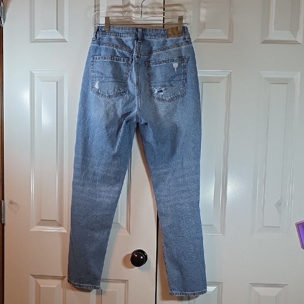 American Eagle Outfitters Mom Jeans High Rise Size 4 - Picture 4 of 5